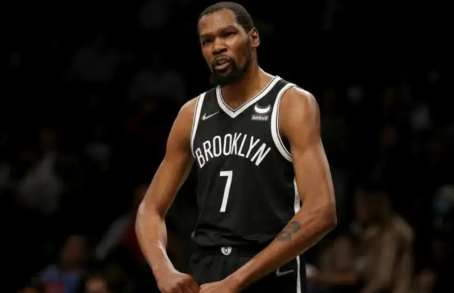 Durant fuera de competición por el título goleador
